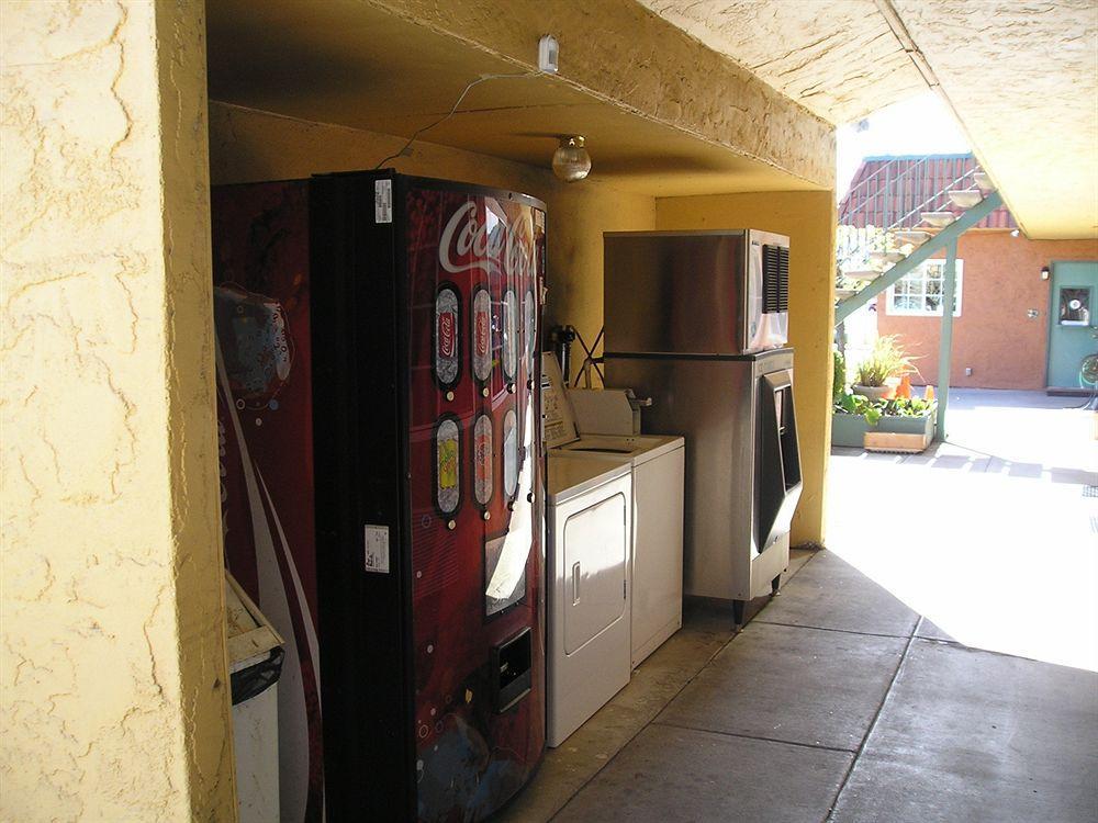 Gilroy Inn Luaran gambar
