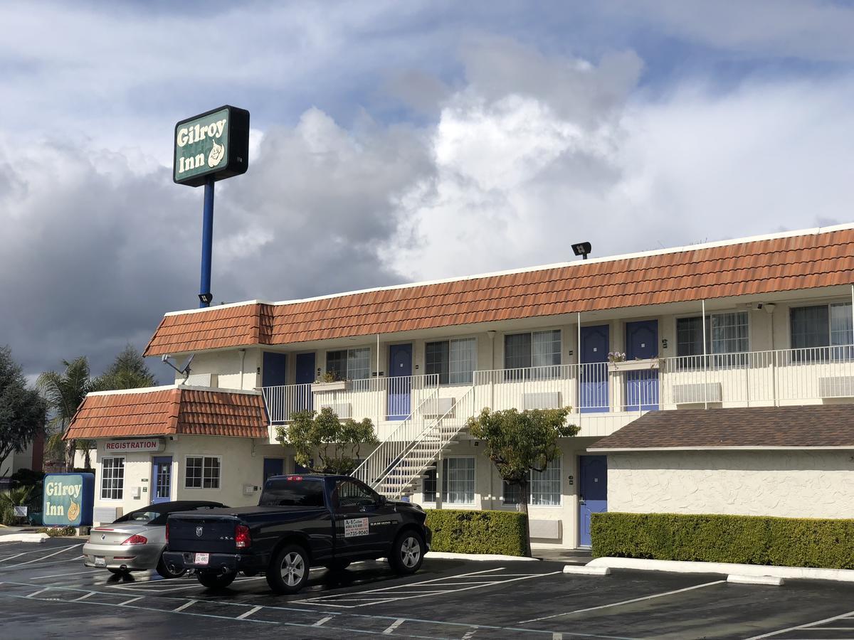 Gilroy Inn Luaran gambar