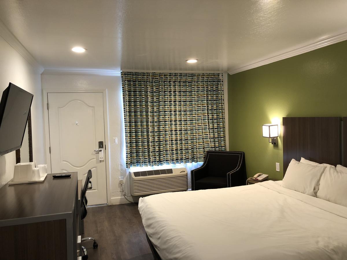 Gilroy Inn Luaran gambar